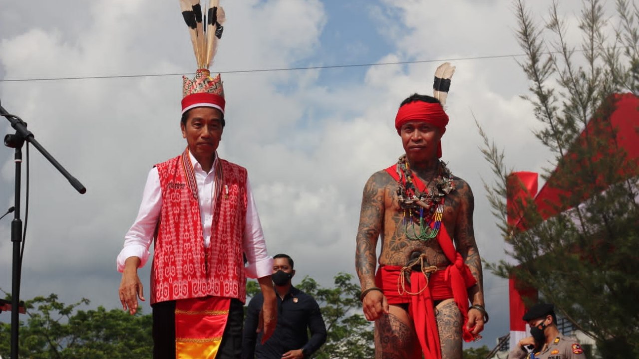 jokowi dayak center