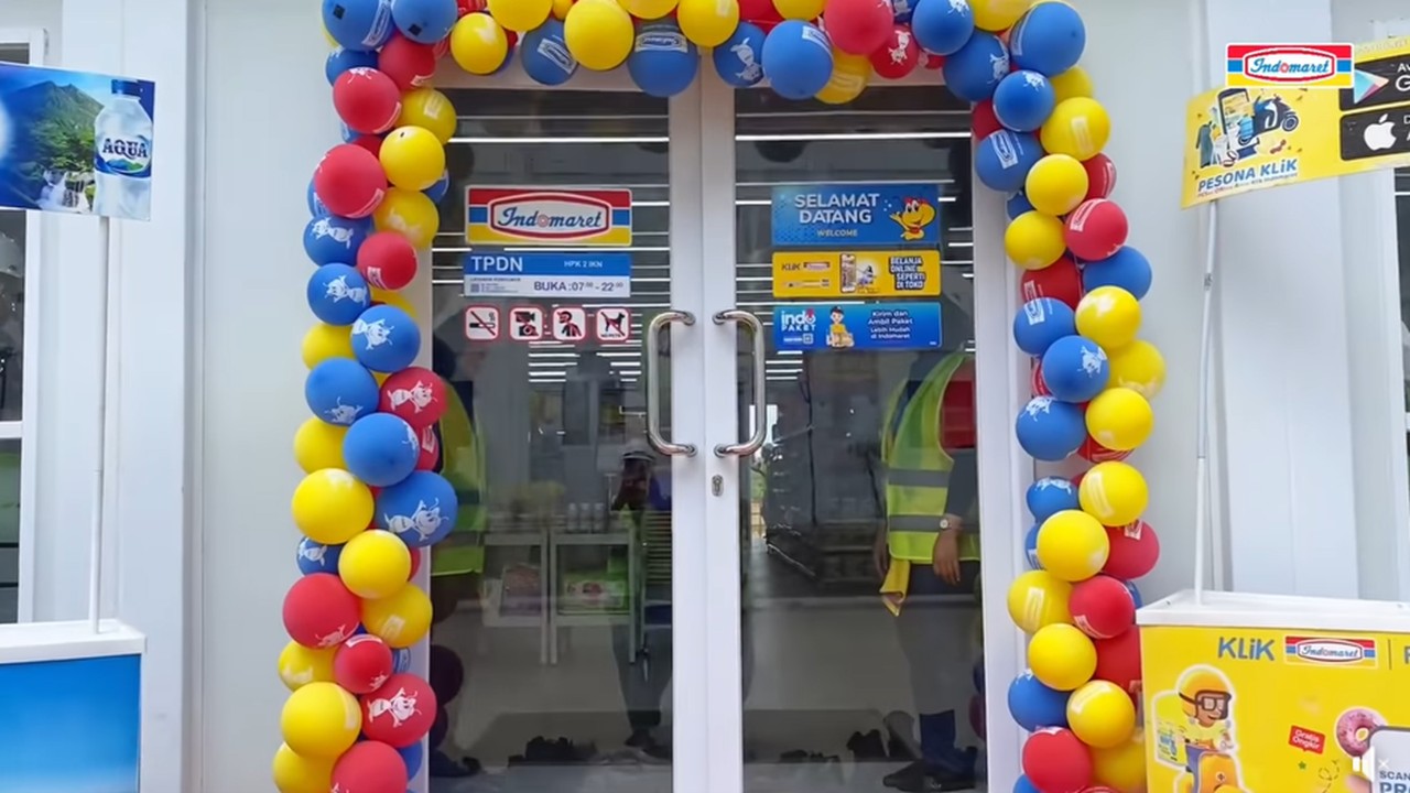 pintu masuk indomaret