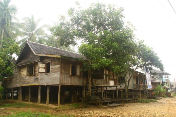 Rumah Adat Wehea